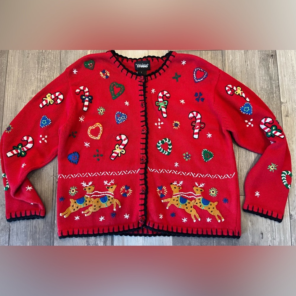 Women’s Vintage Holiday Christmas Sweater
